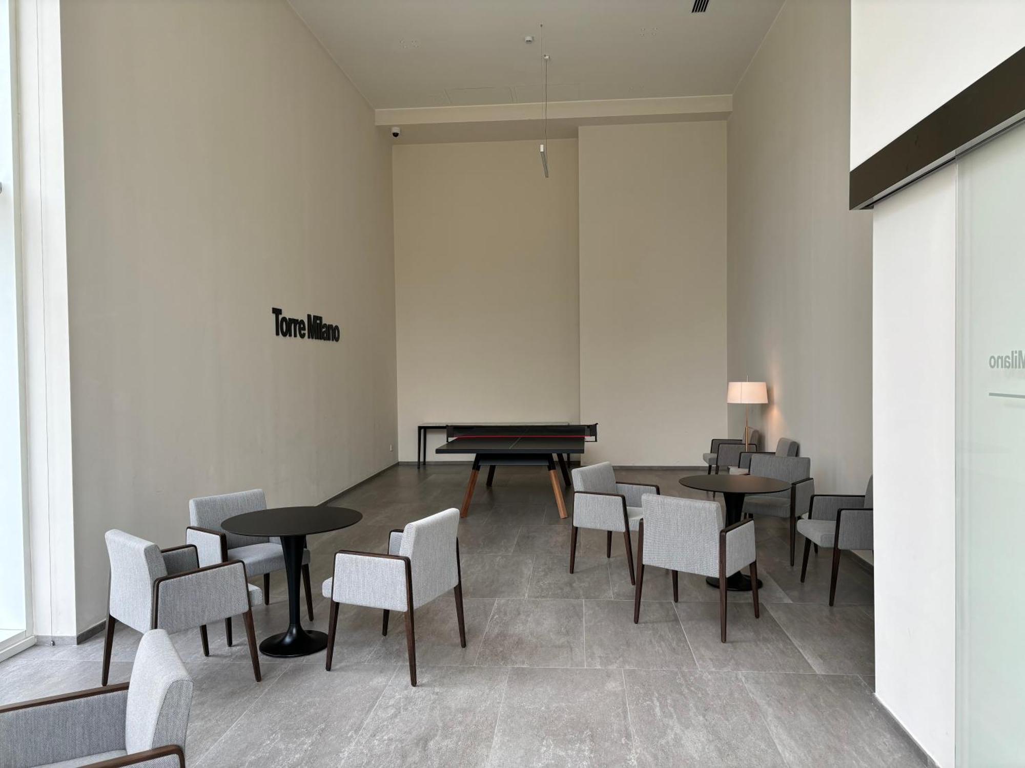 Torre Milano Skyview Suite Gym Pool & Rooftop Milão Exterior foto