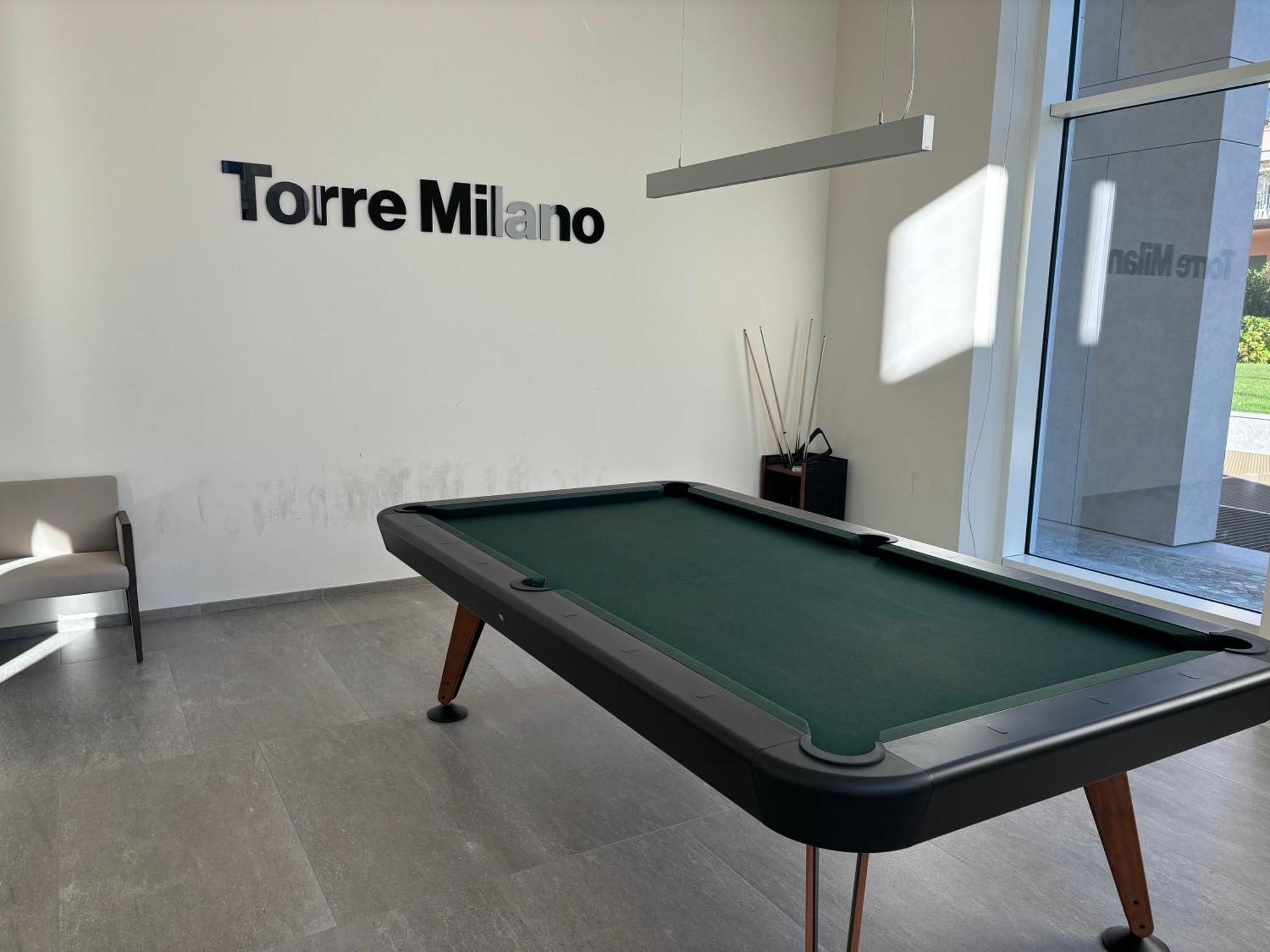 Torre Milano Skyview Suite Gym Pool & Rooftop Milão Exterior foto